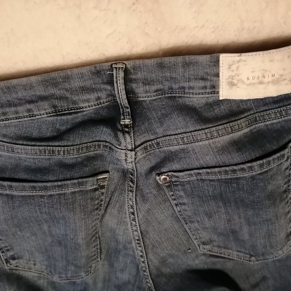 H&M light wash skinny jeans, size 6 - Picture 7 of 10